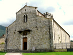 Camaiore (Lucca), badia di S. Pietro, facciata.